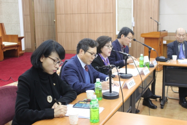 현 정부 대북정책과 개성공단 폐쇄에 대한 긴급좌담회