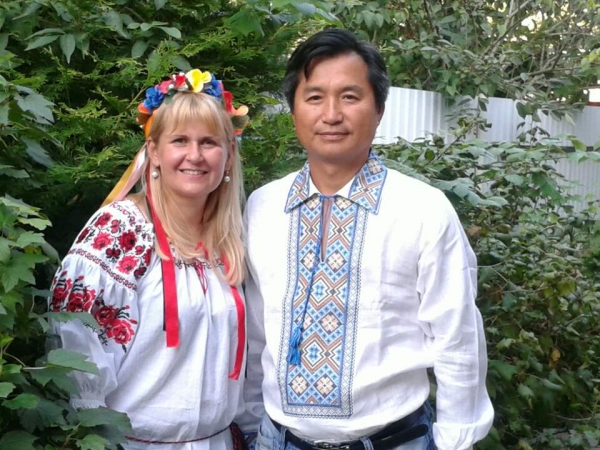 김병범 선교사(오른쪽)와 김 나탈리야 사모.