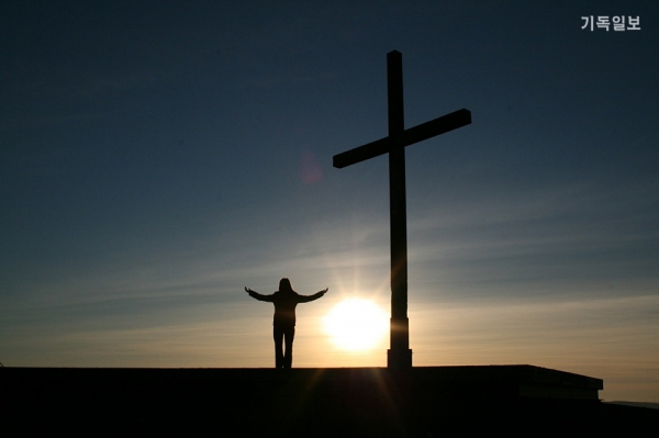 십자가와 나 @Pixabay