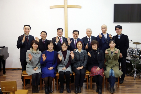 베를린교역자연합회 신년기도회 회원교회목사님 부부02