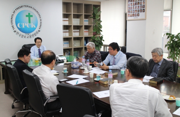 한장총 ‘대한민국을 빛낸 장로교인들(가칭) 인명 열전’ 발간 위원 워크샵이 진행되고 있다.