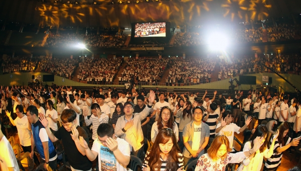 THE 11th HOLY SPIRIT FESTIVAL이 지난 6일 잠실실내체육관을 가득 메운 청년들과 함께 성대하게 치러졌다. 