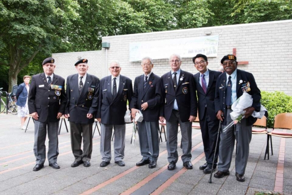 네덜란드 헤이그이준기념교회(최영묵 목사)는 지난 2일(현지시간) 이준순국 110주기, 교회창립 10주년을 맞아, 네덜란드의 한국전쟁 참전용사와 가족 37명을 초청해 주일예배를 드리고 감사의 마음을 전했다.