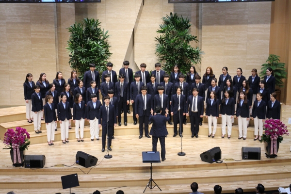 (사)한국장로교총연합회(대표회장 유중현목사)에서 주최한 '제7회 한국장로교 신학대학교 연합찬양제'가 5월 10일 성황리에 종료했다.