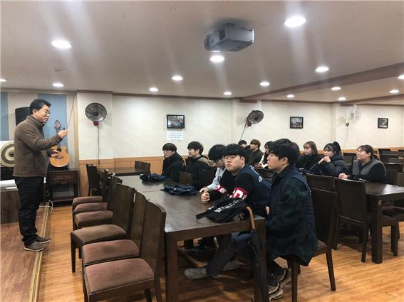 루터대학교, 학생회 지역 사회 무료급식소 봉사활동 실시