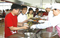 울산지역 고등학교 급식 장면