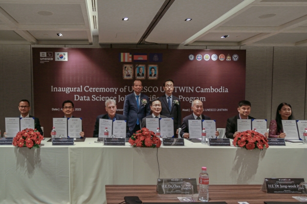 한동대 캄보디아와 데이터 사이언스 공동 인증 교육과정 협약 체결