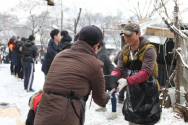 함께하는 사랑밭, 사랑의 산타 후원으로 연탄