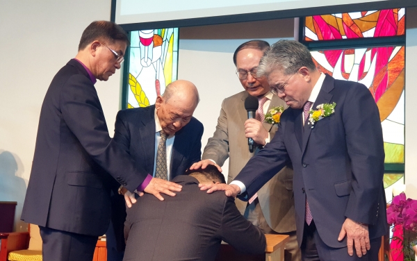 옥토교회 담임목사 은퇴 및 취임 감사예배