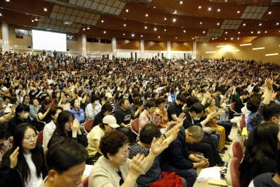 거룩한방파제 연합 금요철야기도회