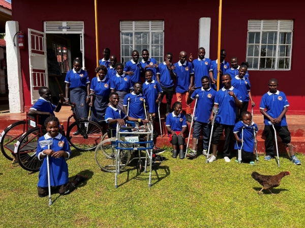 희망친구 기아대책은 우간다 서부 지역에서 진행한 ‘지체장애인 직업훈련 사업’ 성과 보고서를 발간했다