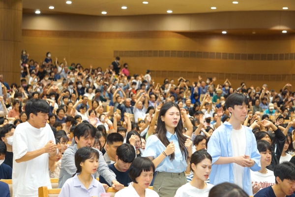 8.15 나라와 민족과 한국 교회를 위한 기도대성회