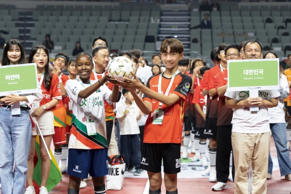 희망친구 기아대책은 장충체육관에서 ‘2024 호프컵(HOPE CUP)’의 개회식을 열고 본격적인 대회 일정을 시작했다