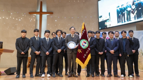 서울신대 신학대학원 축구대표팀 8년 만에 축구선교대회 우승