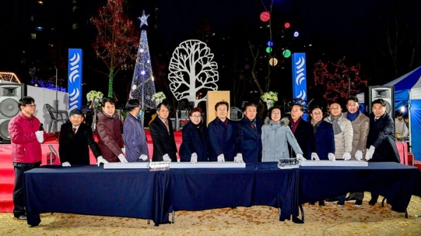 제9회 진주크리스마스트리 참빛문화축제 개막식 현장의 모습. ⓒ참빛문화축제 위원회