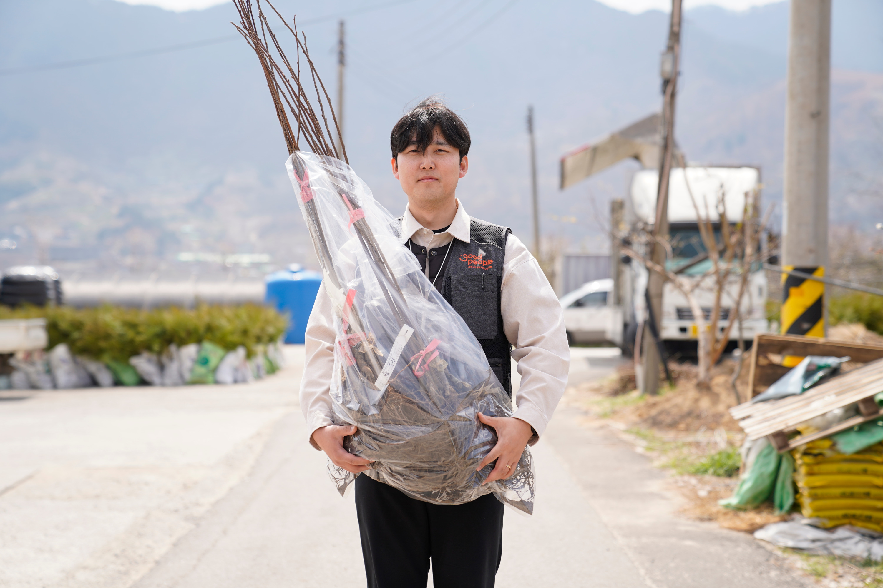 굿피플은 식목일 80주년을 맞아 내화수와 밀원수 숲을 조성하기 위한 캠페인을 진행한다