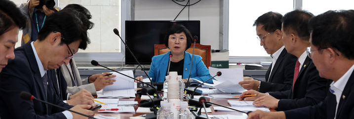 김현 국회 과학기술정보방송통신위원회 정보통신방송법안심사소위원회 위윈장이 9일 오전 서울 여의도 국회에서 열린 소위원회를 주재하고 있다. ⓒ뉴시스