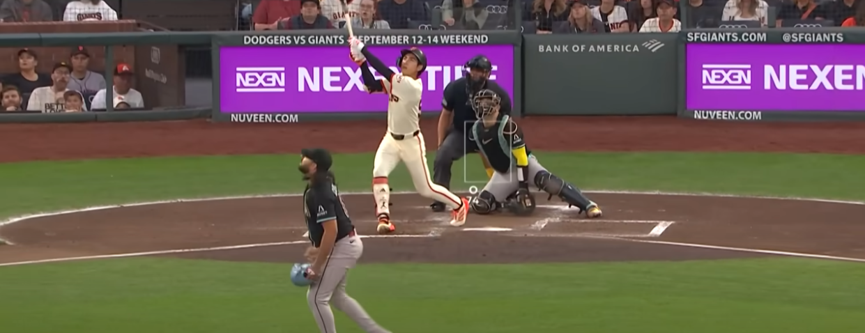 이정후가 메이저리그에서 활약하고 있는 모습. ⓒ현지 영상 캡처