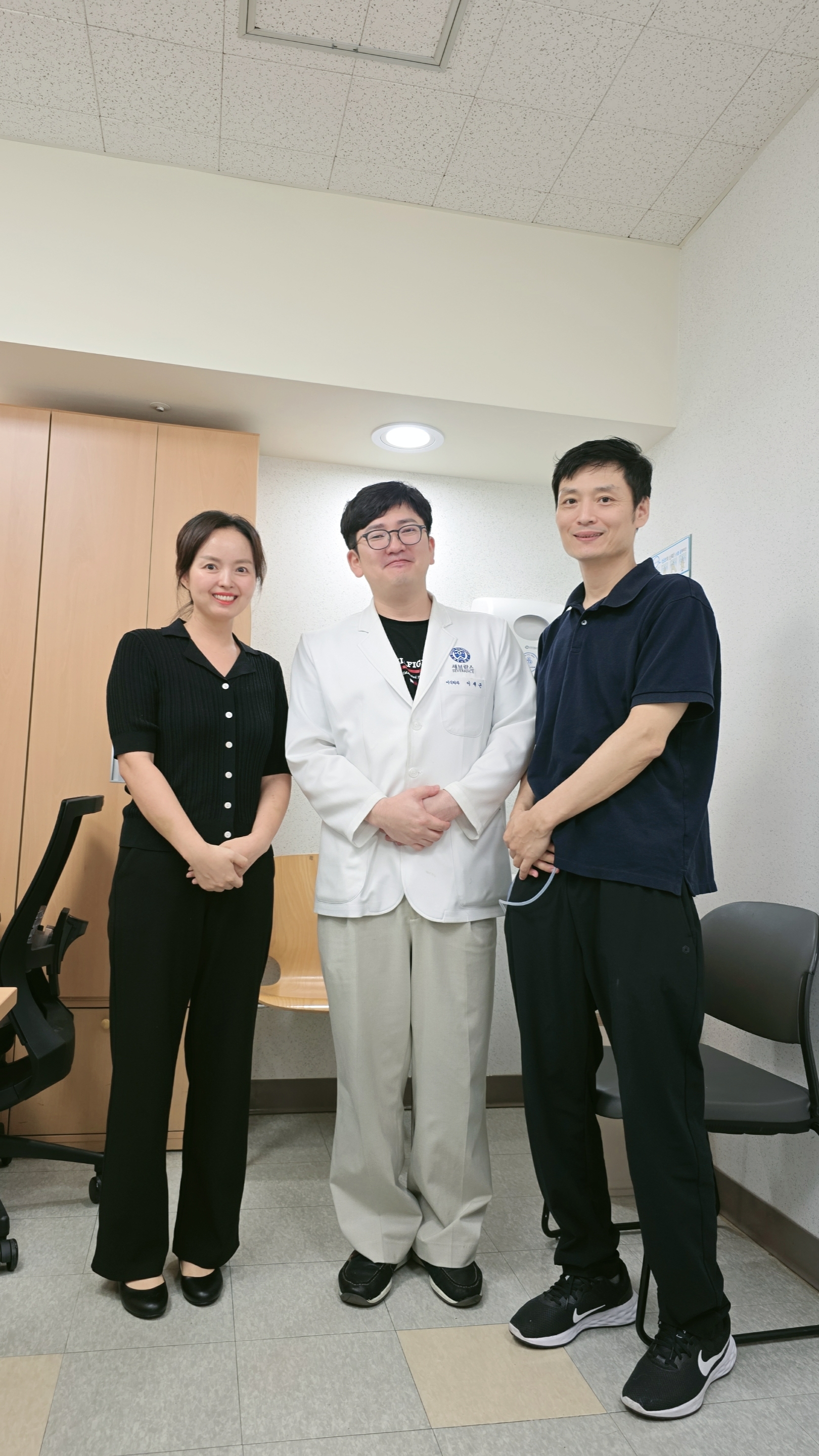 김구종 집사 부부와 이재근 교수