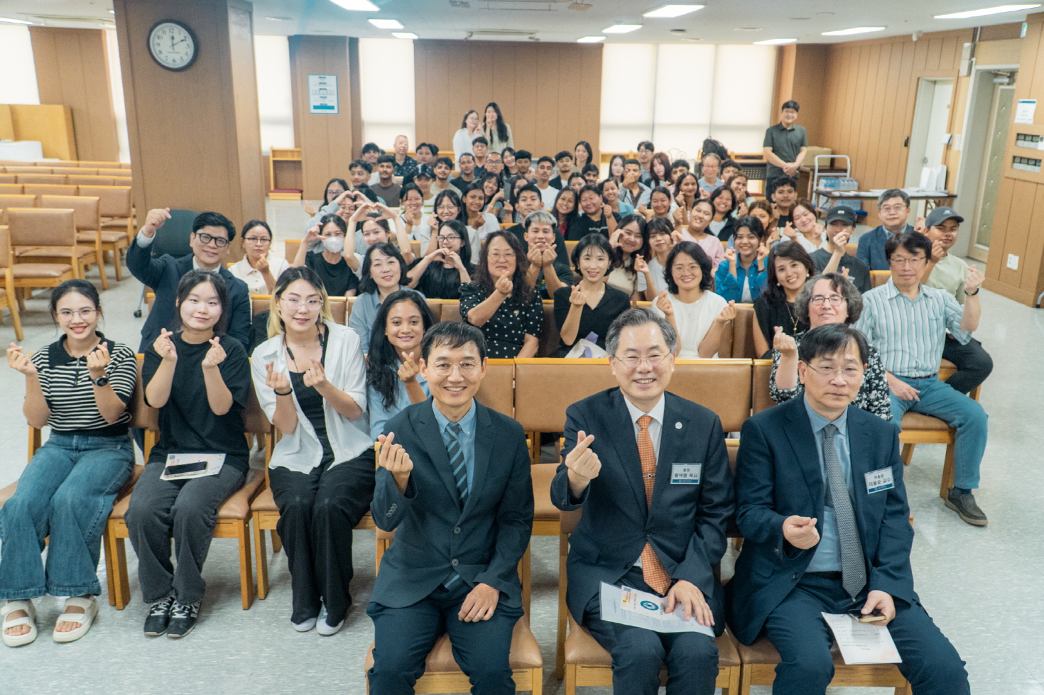 서울신학대학교 외국인 유학생회 개강예배 진행