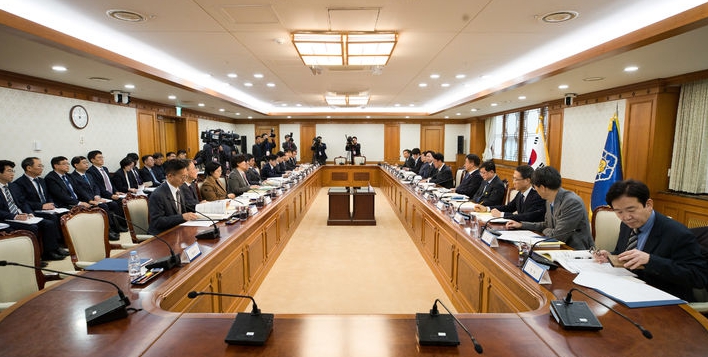 24일 오전 서울 종로구 정부서울청사 본관 대회의실에서 '제1회 과학기술관계장관회의'가 진행되고 있다. ⓒ뉴시스