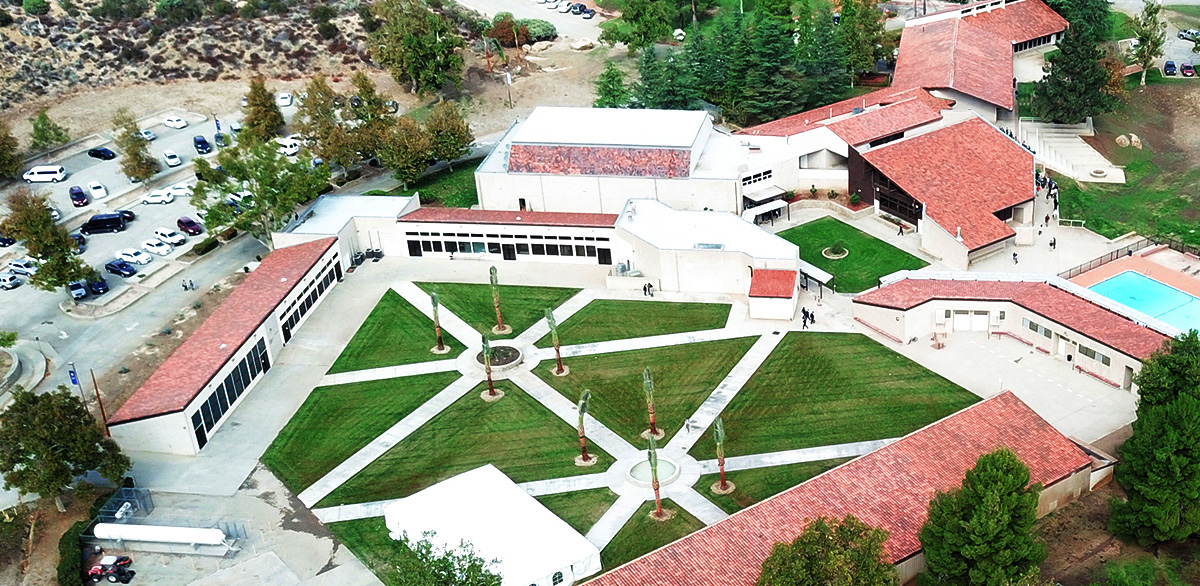 올리벳대학교 메인 캠퍼스