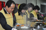 한영훈 한교연 대표회장 밥퍼행사