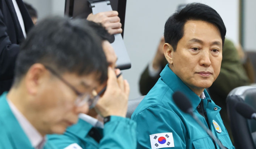 오세훈 서울시장이 9일 오전 서울 중구 서울시청에서 열린 오는 21일 광화문 광장에서 개최가 예정된 방탄소년단(BTS)의 컴백 행사 지원 점검회의에 참석해 있다. ⓒ뉴시스