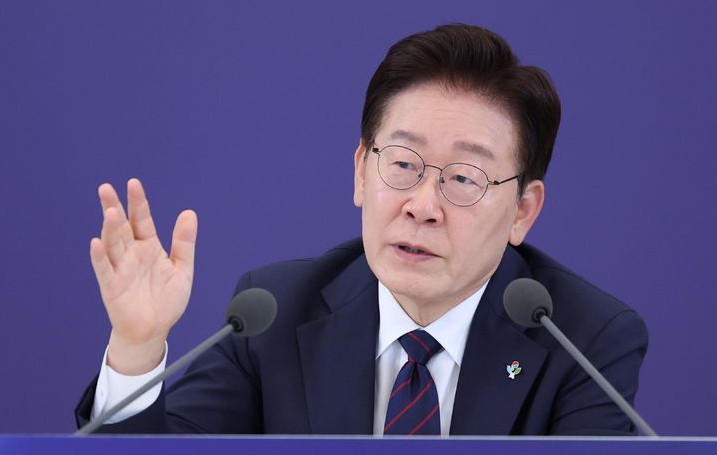 이재명 대통령이 최근 청와대에서 열린 미래 신안보 혁신기업 육성 전략회의에서 발언하던 모습. ⓒ뉴시스