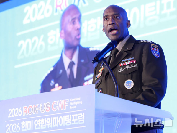 브런슨 사령관 