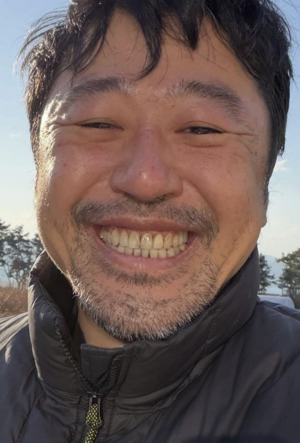 영화 포스터 디자이너 박시영, 외부 활동 멈춘다