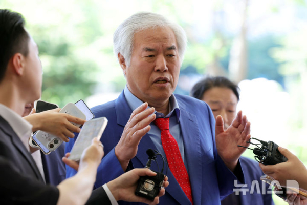 경찰, 이 대통령 허위사실 유포 혐의 전광훈 목사 송치