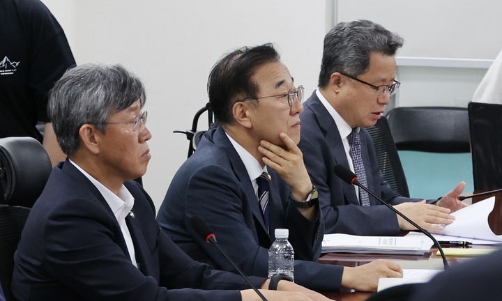 김윤덕 국토교통부 장관과 김이탁 1차관