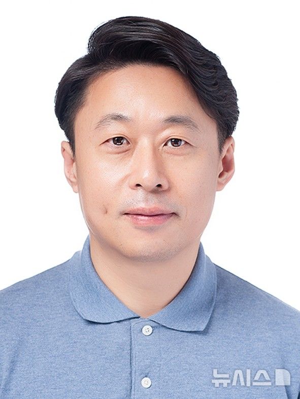 강두철 거제아동병원장, 20년 진료 기록 에세이 출간