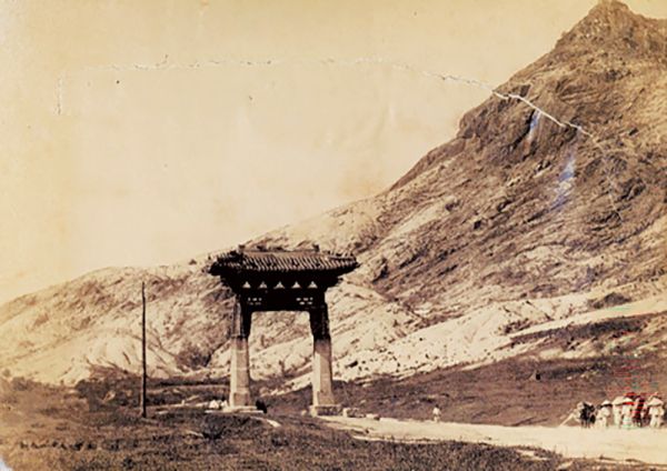 1895년 경 서대문 영은문 ⓒ아펜젤러기념사업회