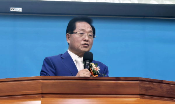 정진모 목사