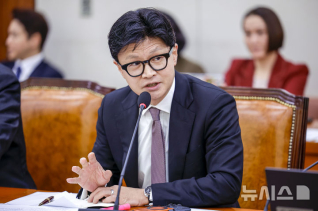 경찰, 한동훈 관련 고발인 나흘 연속 소환