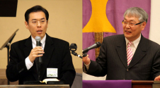 타코마 목사회 회장 최성은 이동기 목사와 기독교회연합회 회장 이동기 목사