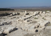 고도(古都) 므깃도의 폐허 / Ruins atop Tel Megiddo