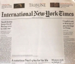 중국 게이들이 키스하는 신문 1면 헤드라인 사진을 삭제한 채 신문이 찍혀나온 파키스탄의 뉴욕타임즈 인터네셔널.
