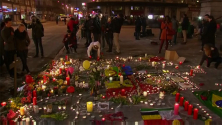 테러 희상자들을 애도하는 브뤼셀 시민들