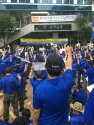 국가인권위원회 앞에서 열린 &#039;바른 인권 알리기 기자회견&#039;에서 참석자들이 구호를 외치고 있다.