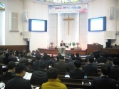 서울 충신교회에서는 &#034;급변하는 과학기술 사회와 교회&#034;를 주제로 한국교회지도자센터 &#039;제6회 바른신학 균형목회 목회자 컨퍼런스&#039;가 열렸다.