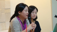왼편이 섬돌향린교회 임보라 목사, 오른편이 美스펠만대 김나미 교수.