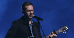 YouTube Hillsong Worship 영상 캡쳐, Marty Sampson, a songwriter for Hillsong 