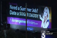 여대생들을 유혹하는 슈가베이비 광고가 UCLA 대학 캠퍼스 인근에 게시돼 논란