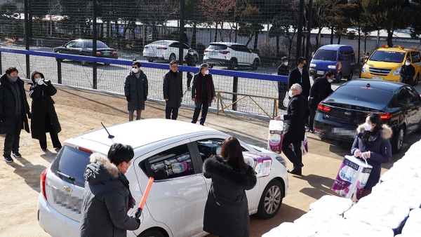 서울씨티교회, 한마음감리교회 중랑구 지역교회가 연합 드라이브인 예배