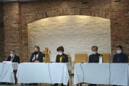 (왼쪽부터)안재웅 이사장(YMCA), 이홍정 총무, 원영희 회장, 신대균 이사(YMCA), 이은영 부회장(YWCA) 