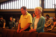 북한에 억류된 아들을 위해 기도하는 아버지 배성서(70) 씨와 어머니 배명희(67) 씨