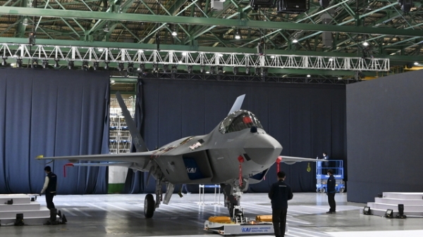 KF-X 시제기